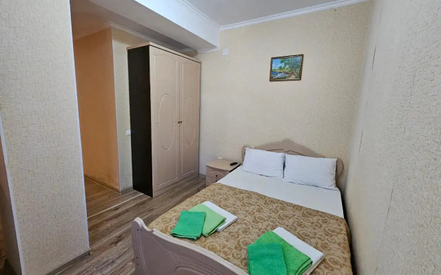 4kh Mestnye Apartments