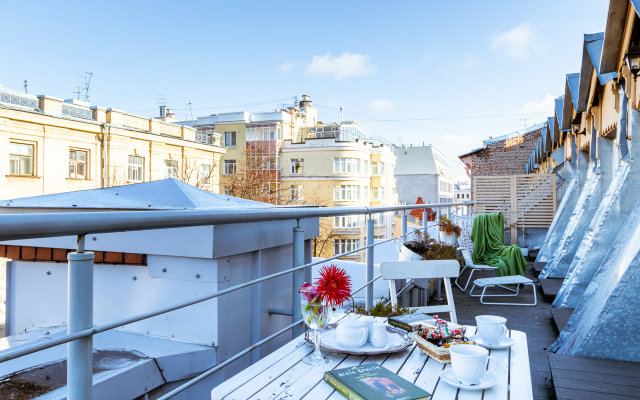 Апартаменты Мансарда с террасой в центре Санкт-Петербурга