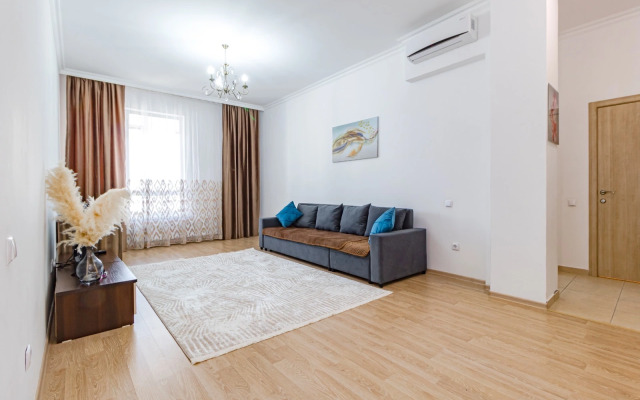 Ryadom S Mega Silk Way Apartments
