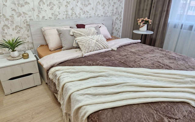 Апартаменты на Деловой 22