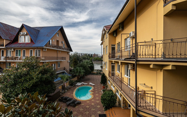 Guest house Yana