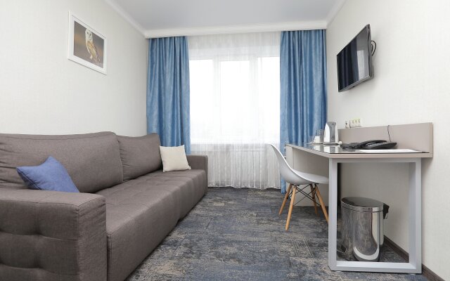 Snowy Owl Hotel