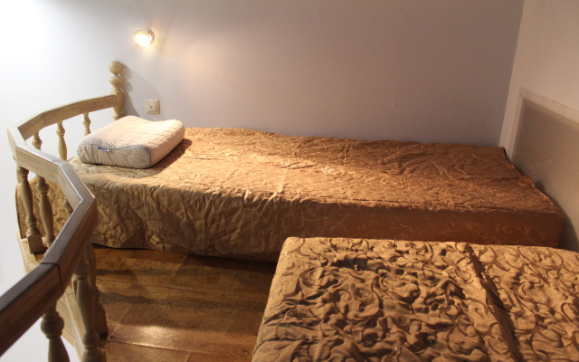 Avgust Kurskij Guesthouse