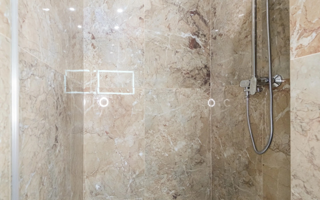 Luxury v Tsentre Sochi Flat