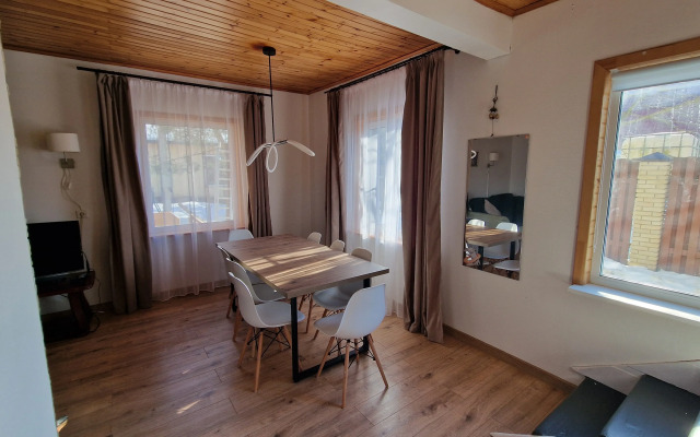 Частный дом Уютный дом рядом с Петербургом