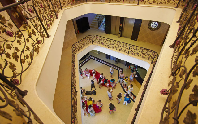 Mediterranean Princess - Adults Only Hotel