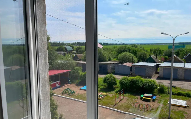 Kvartira uutnaa radom s Aeroportom