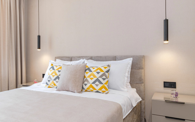 Na Ulitse Tole Bi, 28/1 Flat