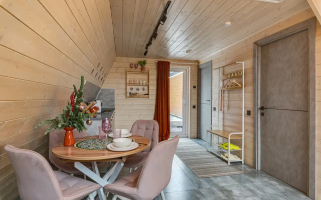 Частный дом Увеличенный А-фрейм Сад с баней и чаном