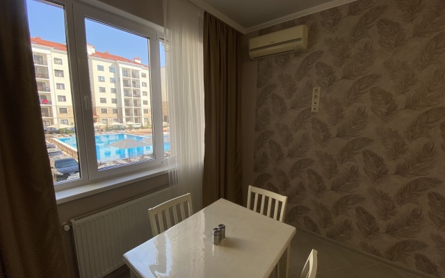233 Mira 44lit6 Apartments