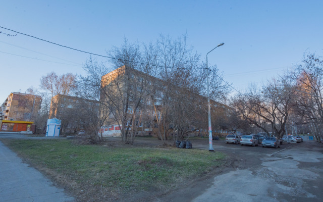 Oktyabrskoy Revolyutsii Apartments