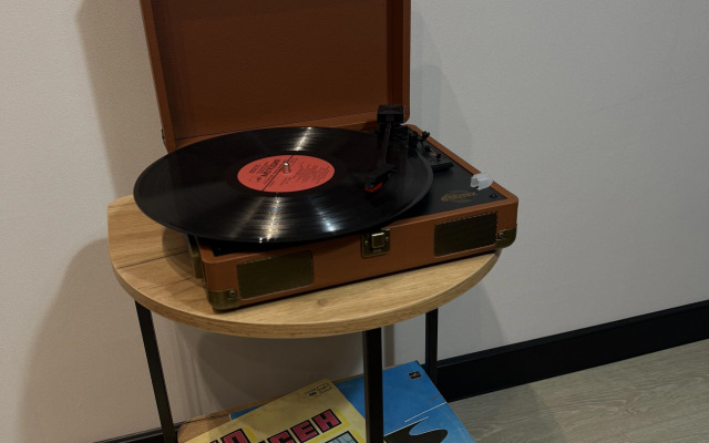 Квартира уютная однокомнатная на Эссена 12