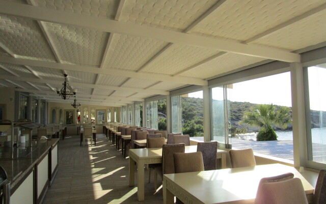 Club Mackarel Hotel