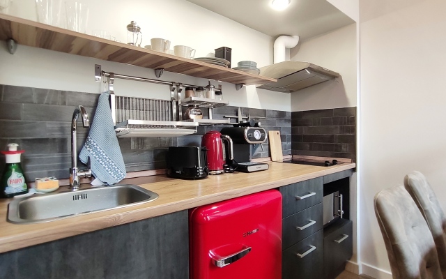 Studios On Marata 4 Furnished Rooms