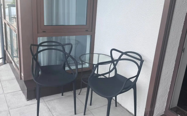 Realty Vera Flat