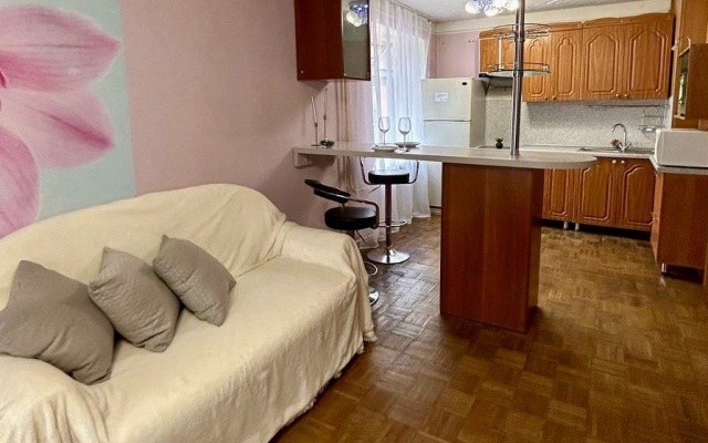 Апартаменты Двухкомнатная Квартира Шахтеров 23