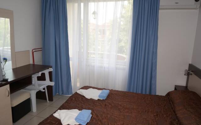 Lilia 2 Hotel