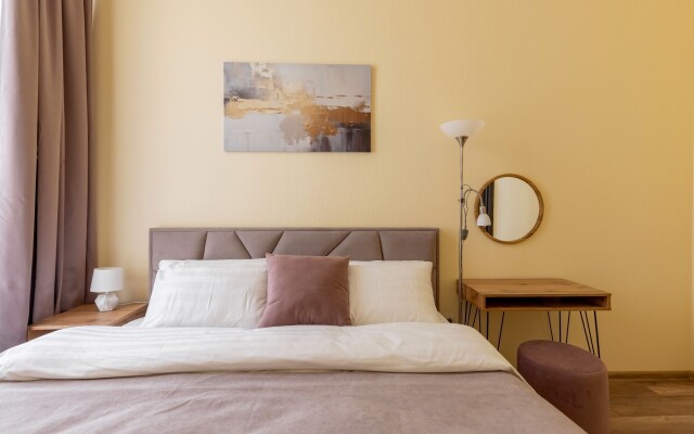 One-Room R&B Apartments on Nevsky 23