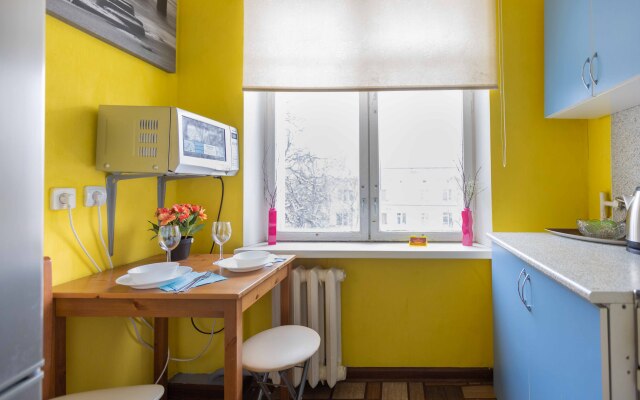 Апартаменты на Севастопольском проспекте