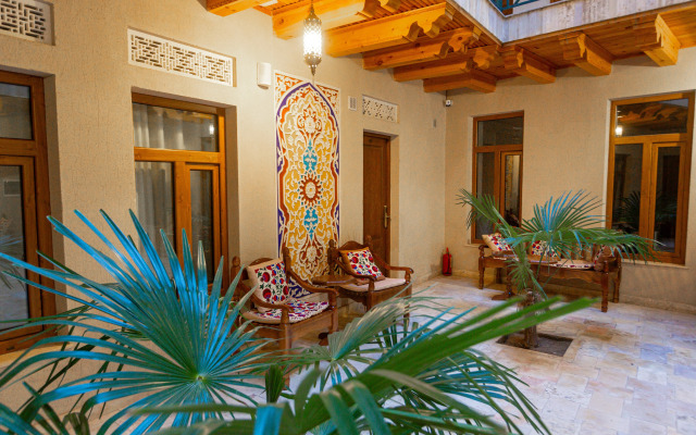 Hotel Iman