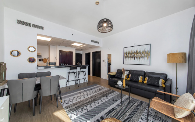 Апартаменты Bright 1Bdr at Fortunato