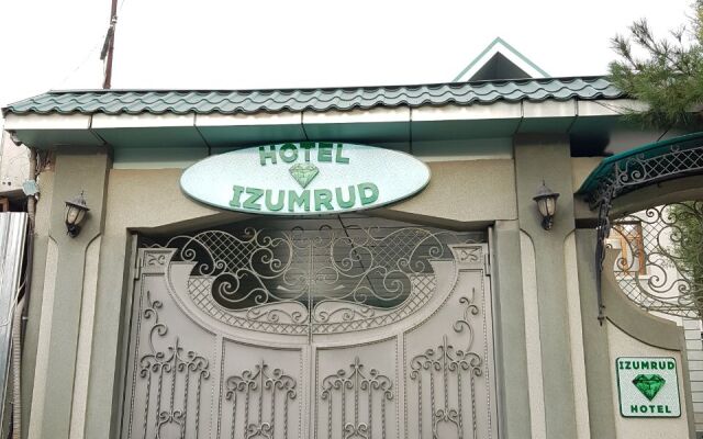 Izumrud Hotel