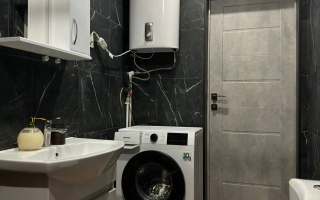 Частный дом Уютный на скале