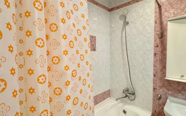 Na Vasilenko 16/1 Flat