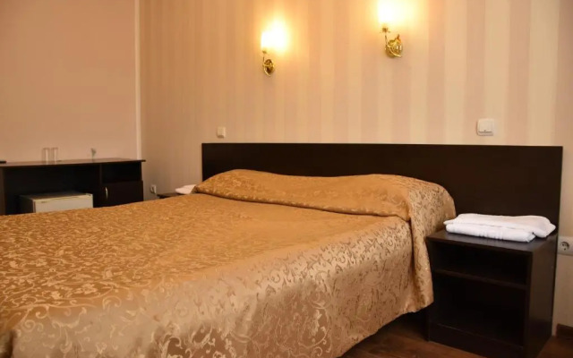 Отель Снежный Барс