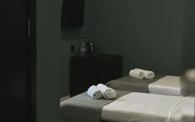 Route Hotel
