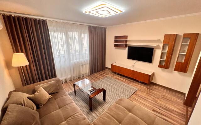 Апартаменты 2-х комнатные. ул. Батурина. д. 19