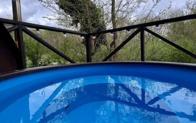 Частный дом Пещера