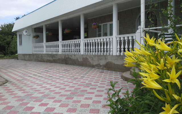 Biryuza Guest House