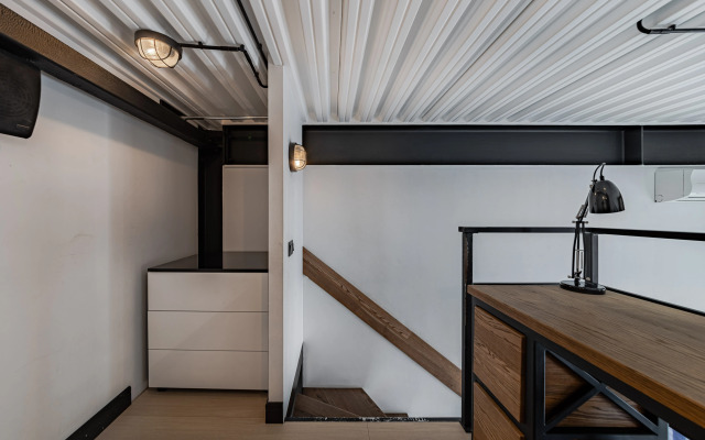 Квартира Двухуровневая студия Smart Host на Н. Красносельской