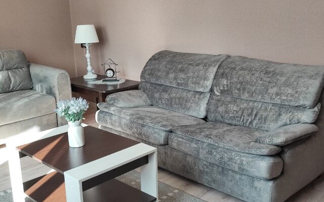 Apartamenty Shikarnaya Uyutnaya Treshka Vozle Ploschad Pobedy