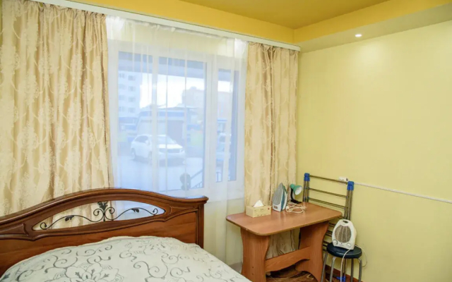 Апартаменты на Емельянова 35а (1)