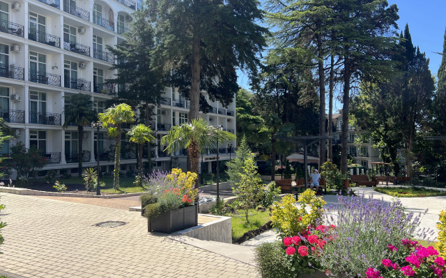 Pokrovskiy park Apartments