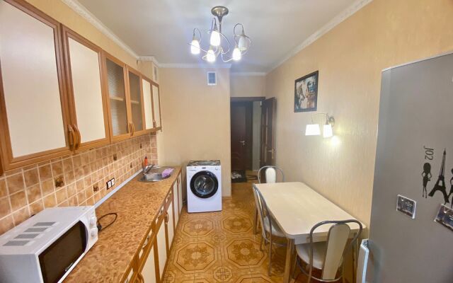 Na Chistopolskoy Flat