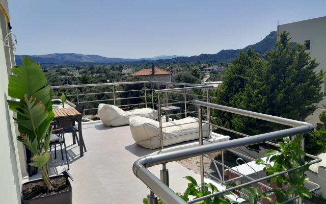 Aetheria Roof Resort Apartments