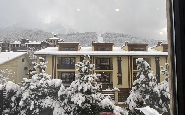 Квартира Трехкомнатная видовая напротив подъемника