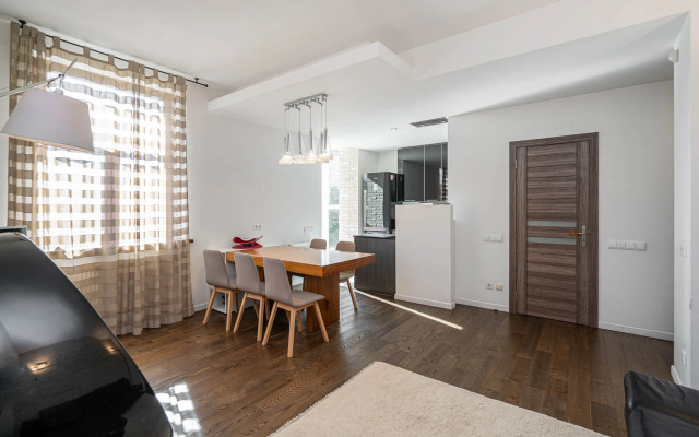 Flat Sovremennaya Kvartira V Tsentre Goroda