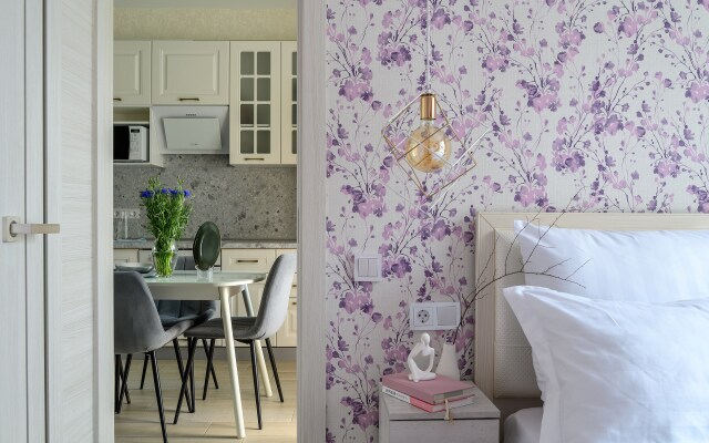 Uyutnaya s balkonom i vidom na gory. Kvatro 119 Apartments Flat
