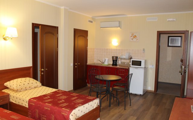 De Paris Guest House