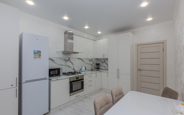 Ryadom s Aeroport Flat