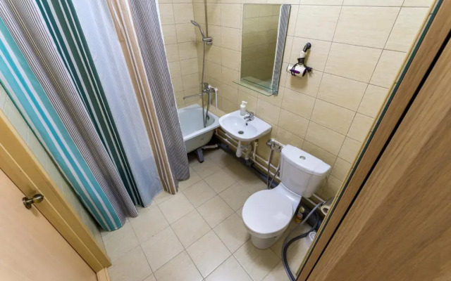 Etazhideyli Ryadom S Ugmk Arenoy Apartments