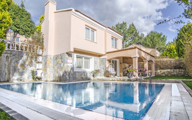 Pine Club Apart Hotel