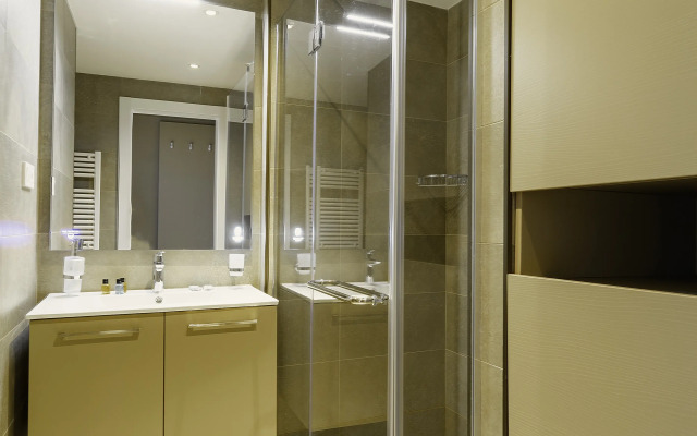 Alliance Palace by Grand City Apartment Hotel