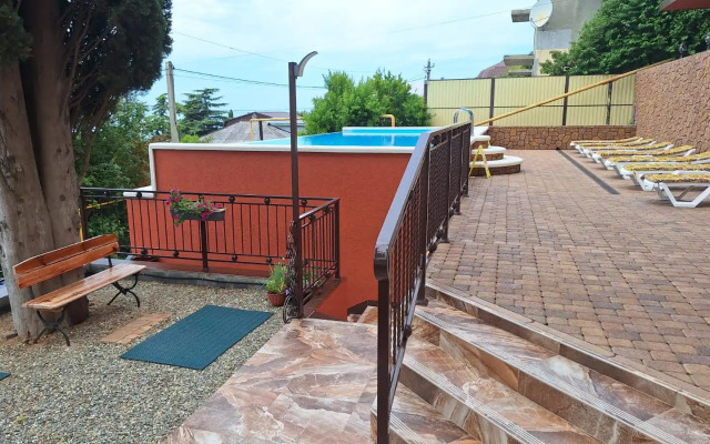 Kiparizzz Hotel