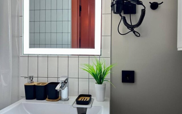 Уютная студия в 8 минутах на метро от самого центра