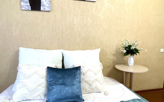 Апартаменты КВАРТ отель на Грибоедова 42